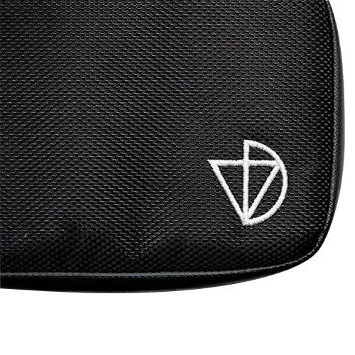 Sure! Heres an optimized title for the e-commerce product:

Premium Soft Case for DaVinci IQ - Protective and Stylish Carrying Pouch for Vaporizers